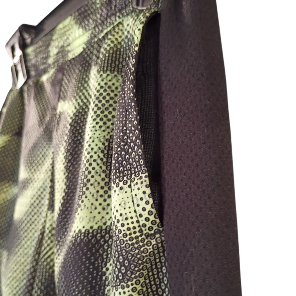 Althetic Green Soccer Basketball Gym Shorts Boys Youth XS (4-5) Stretchy EUC - Picture 3 of 5